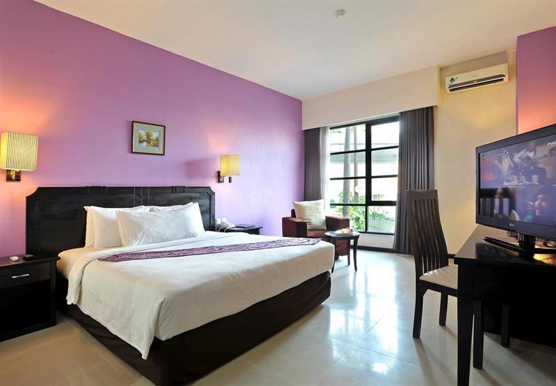 The Sun Hotel Sidoarjo Exteriör bild