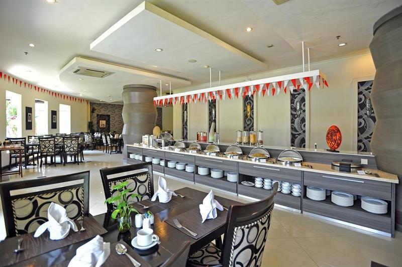 The Sun Hotel Sidoarjo Exteriör bild